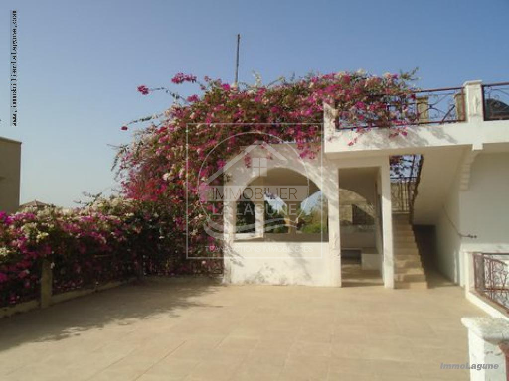 Agence Immobilière Saly Sénégal - V2221 - Villa à MBOUR - V2221 villa-a-vendre-a-mbour