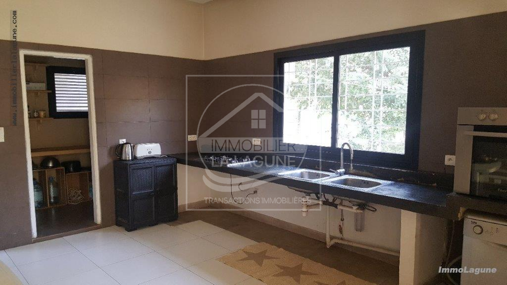 Agence Immobilière Saly Sénégal - V2481 - Villa à NGAPAROU - V2481 Villa en vente à Ngaparou