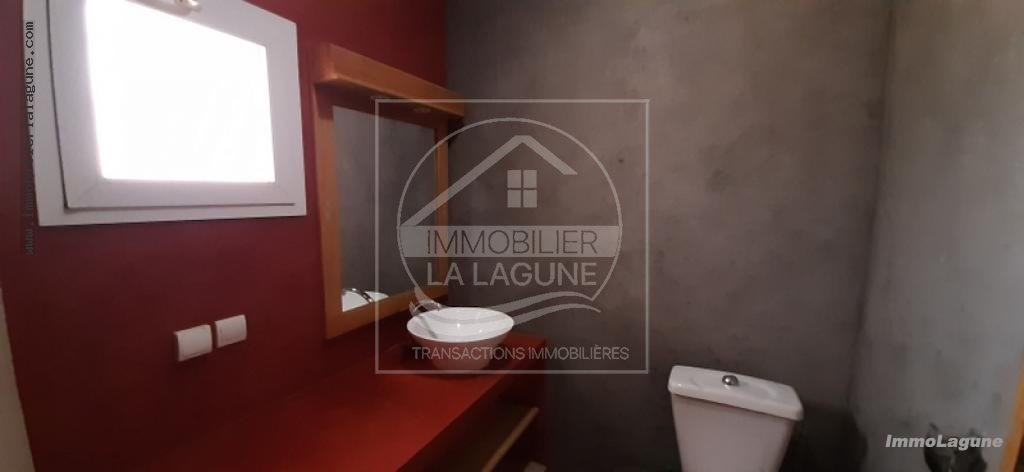 Agence Immobilière Saly Sénégal - V2621 - Villa à NGAPAROU - V2621-villa-en-vente-a-ngaparou-avec-piscine-senegal