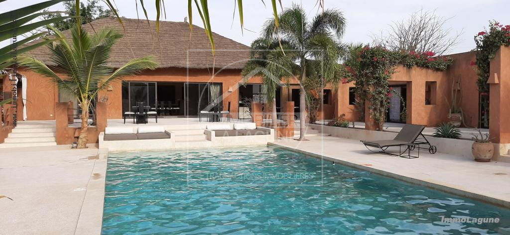 Agence Immobilière Saly Sénégal - V2633 - Villa à NGAPAROU - V2633-villa-a-vendre-a-ngaparou-senegal-avec-piscine