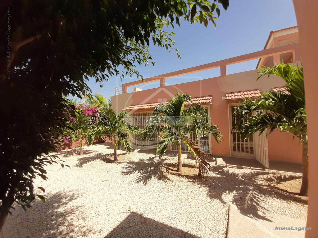 Agence Immobilière Saly Sénégal - V2224 - Villa à NGAPAROU - V2224 bail-villa-en-vente-ngaparou-senegal