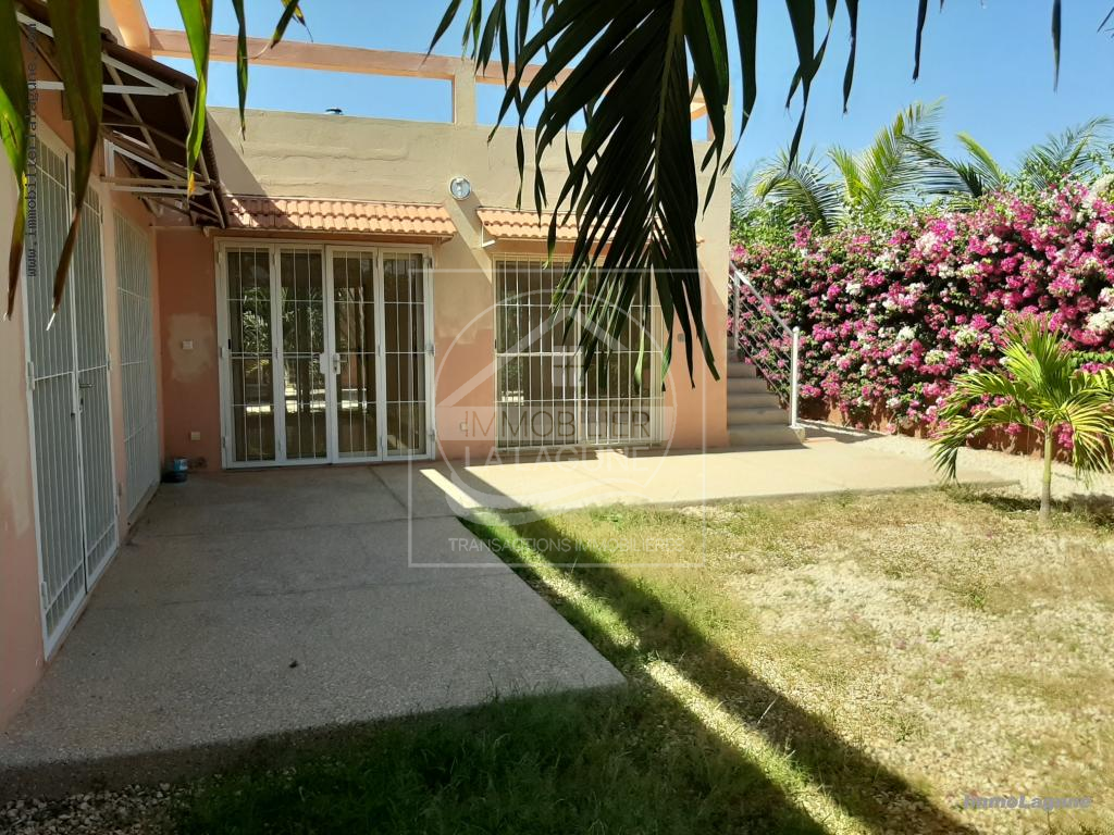 Agence Immobilière Saly Sénégal - V2224 - Villa à NGAPAROU - V2224 bail-villa-en-vente-ngaparou-senegal