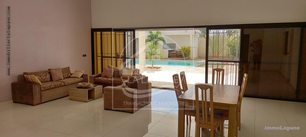 Agence Immobilière Saly Sénégal - V2711 - Villa à NGUERIGNE - V2711-villa-a-vendre-avec-piscine-a-nguerigne-serere-senegal