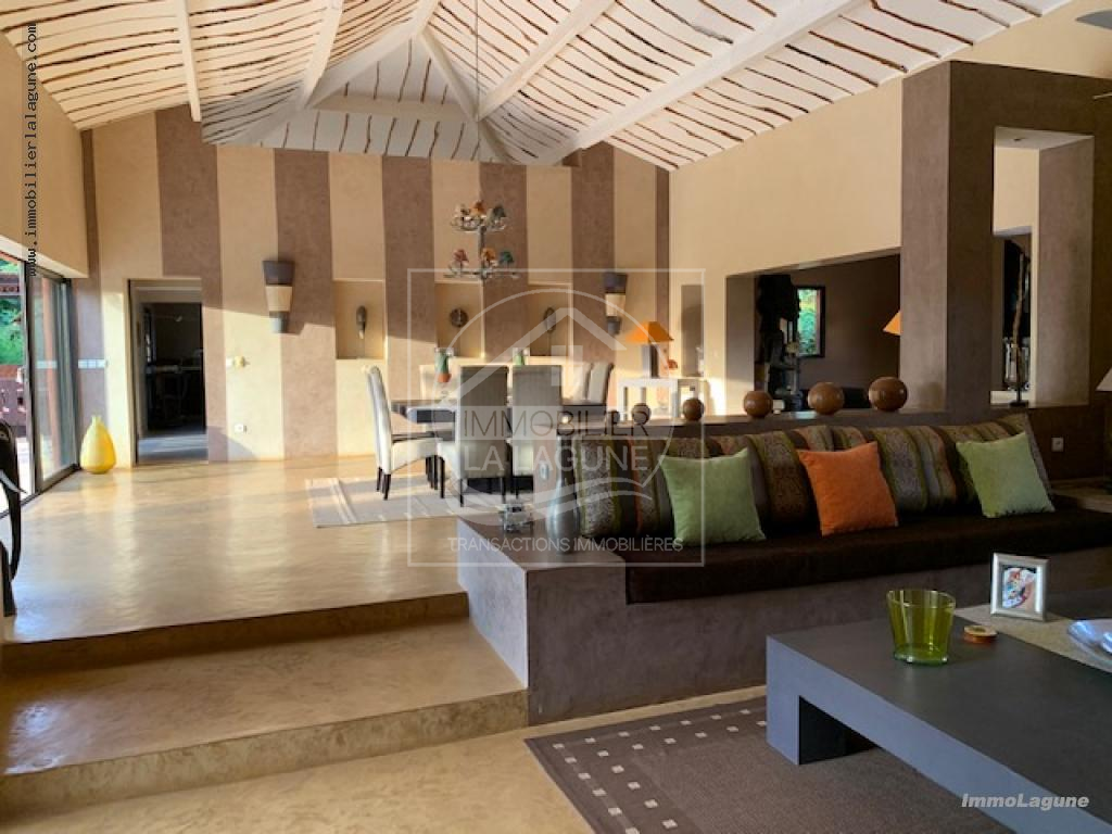 Agence Immobilière Saly Sénégal - V2720 - Villa à NGUERIGNE - V2720 villa a vendre nguerigne senegal