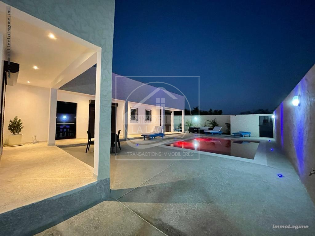 Agence Immobilière Saly Sénégal - V2730 - Villa à SOMONE - V2730-villa-a-vendre-a-somone-avec-piscine-senegal