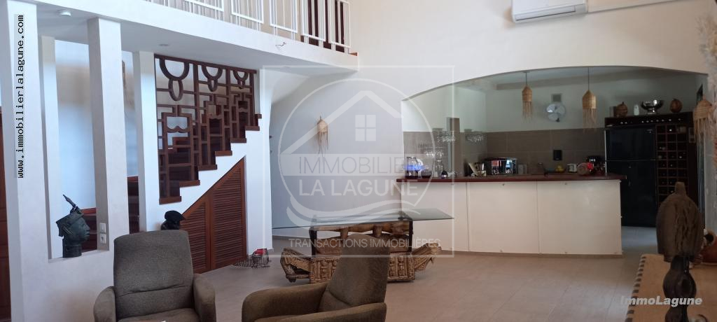 Agence Immobilière Saly Sénégal - V2741 - Villa à NGAPAROU - V2741-villa-a-vendre-avec-piscine-a-ngaparou-senegal