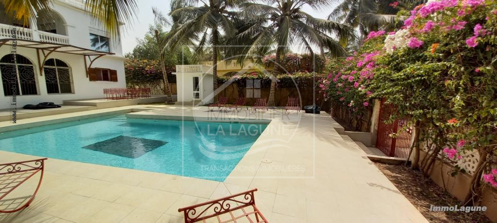 Agence Immobilière Saly Sénégal - V2758 - Villa à SALY - V2758-villa-a-vendre-a-saly-avec-piscine-bord-de-mer-senegal