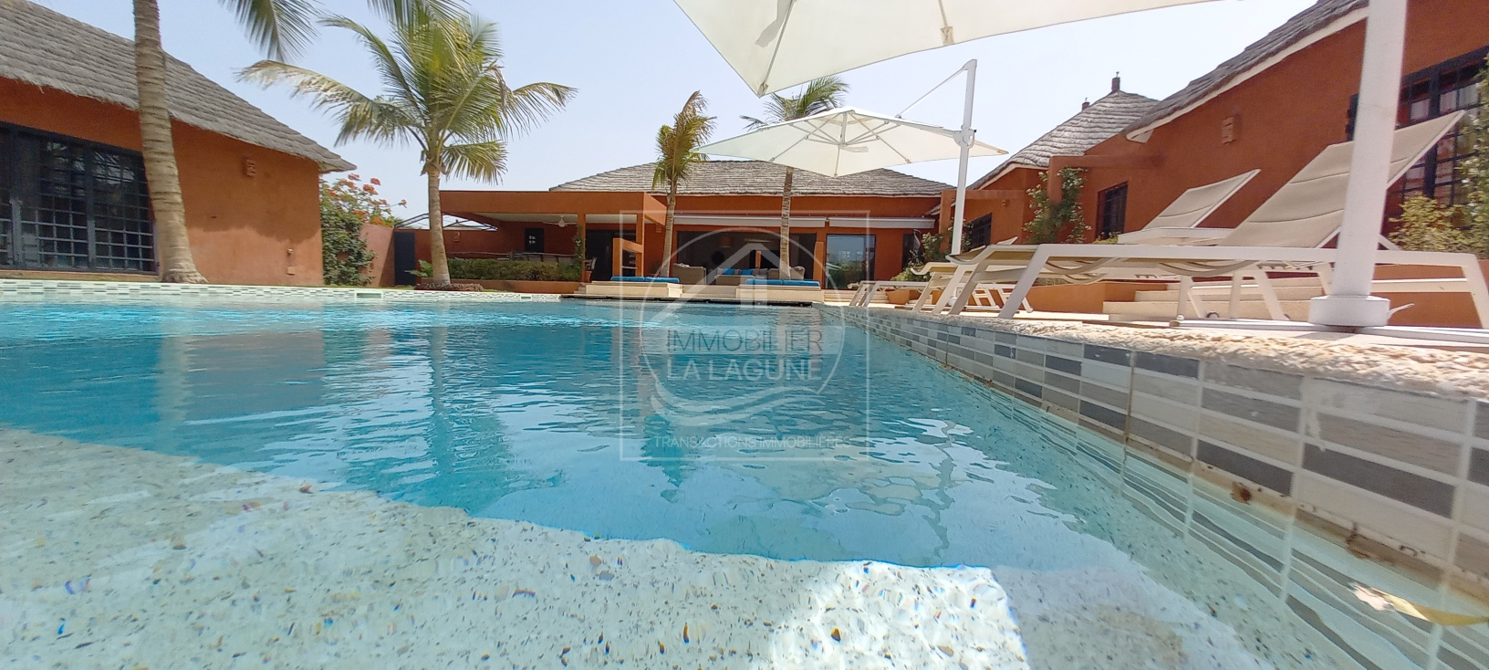 Agence Immobilière Saly Sénégal - V2788 - Villa à NGAPAROU - V2788-villa-a-vendre-a-ngaparou-avec-piscine-en-residence