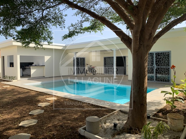 Agence Immobilière Saly Sénégal - V2790 - Villa à NGAPAROU - V2790 villa a vendre ngaparou senegal