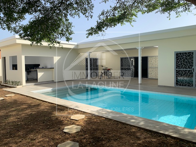 Agence Immobilière Saly Sénégal - V2790 - Villa à NGAPAROU - V2790 villa a vendre ngaparou senegal