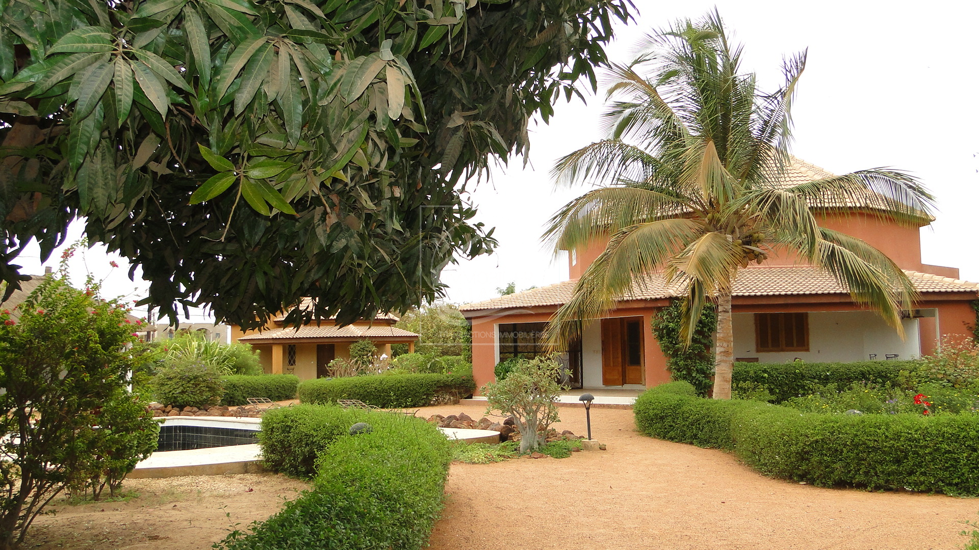 Agence Immobilière Saly Sénégal - V2812 - Villa à NGAPAROU - V2812 villa a vendre ngaparou senegal