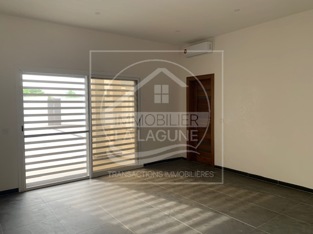 Agence Immobilière Saly Sénégal - V2829 - Villa à SOMONE - V2829 villa neuve a vendre somone senegal