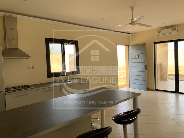 Agence Immobilière Saly Sénégal - A2835 - Appartement à NGAPAROU - A2835 immeuble a vendre ngaparou senegal