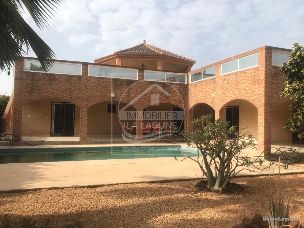 Agence Immobilière Saly Sénégal - V2905 - Villa à SOMONE - V2905-villa-a-vendre-somone-avec-piscine-senegal