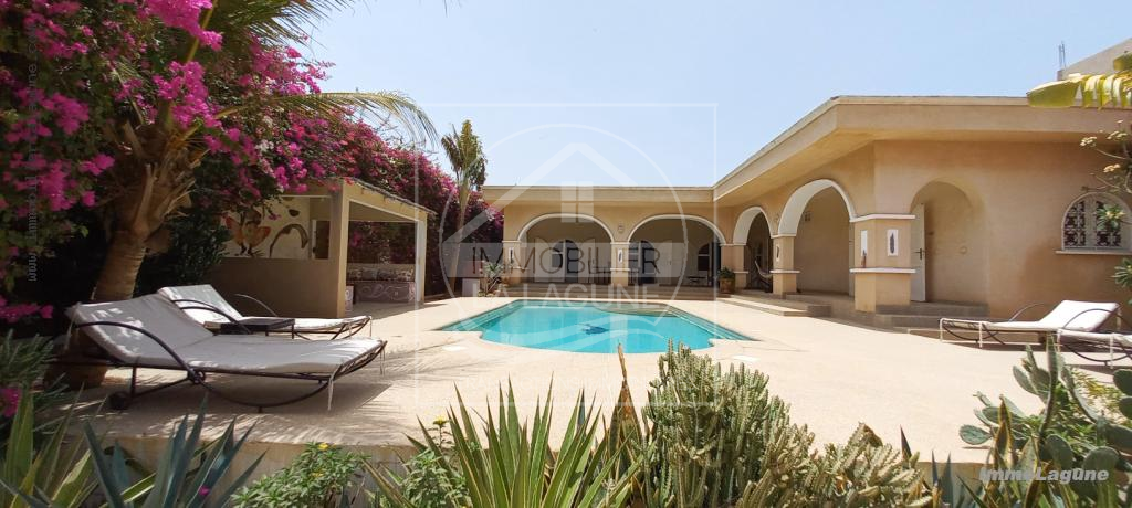 Agence Immobilière Saly Sénégal - V2903 - Villa à SOMONE - V2903-villa-a-vendre-a-somone-senegal-avec-pisicne