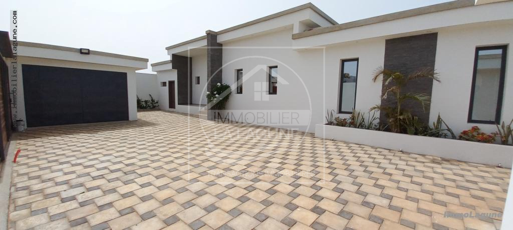 Agence Immobilière Saly Sénégal - V2876 - Villa à NGAPAROU - V2876-villa-a-vendre-a-ngaparou-senegal