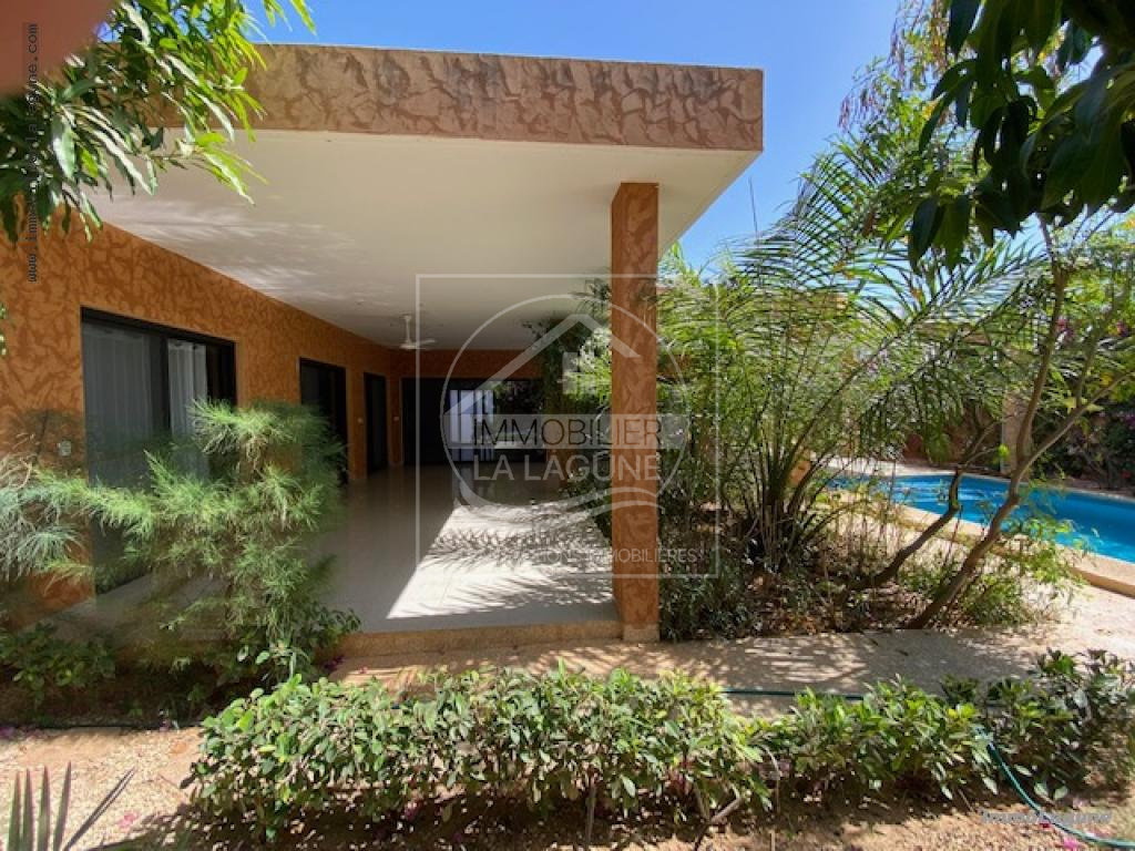 Agence Immobilière Saly Sénégal - V2968 - Villa à NGAPAROU - V2968 villa a vendre ngaparou senegal