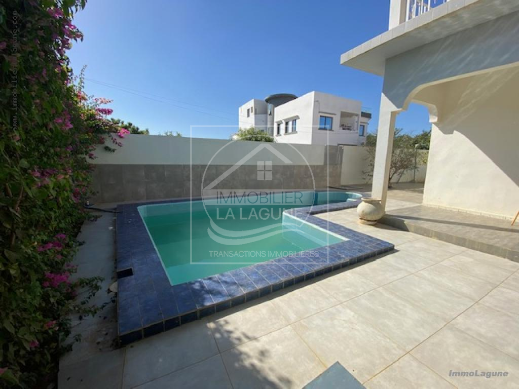 Agence Immobilière Saly Sénégal - V2970 - Villa à NGAPAROU - V2970 villa a vendre ngaparou senegal