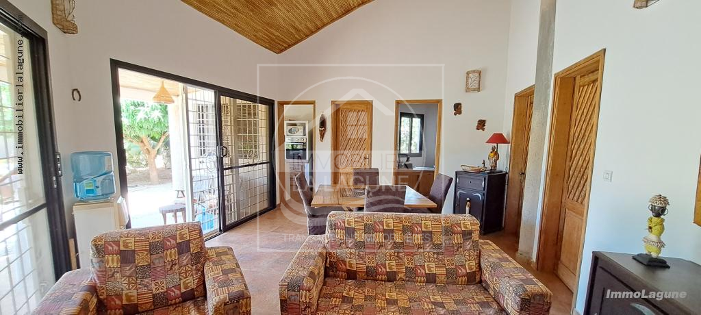 Agence Immobilière Saly Sénégal - V2973 - Villa à NGAPAROU - V2973-villa-a-vendre-avec-pisicne-a-ngaparou-senegal