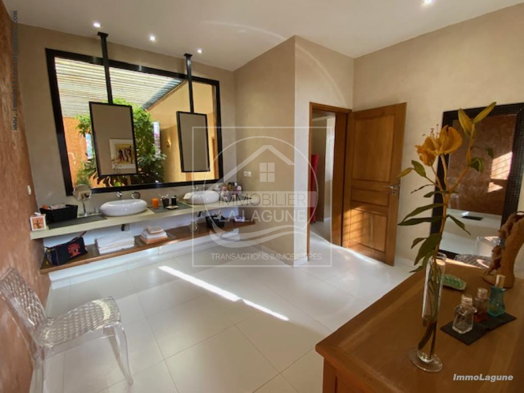 Agence Immobilière Saly Sénégal - V2991 - Villa à NGAPAROU - V2991 villa a vendre ngaparou senegal