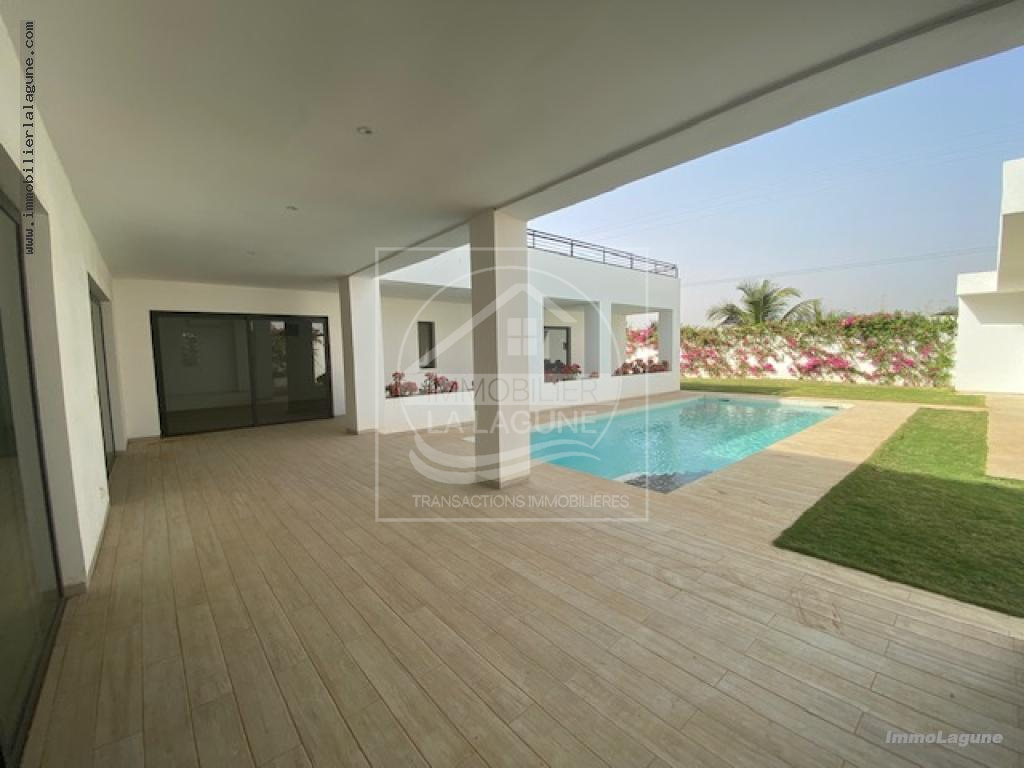 Agence Immobilière Saly Sénégal - V2738 - Villa à NGAPAROU - V2738 villa ngaparou 6 chambres senegal