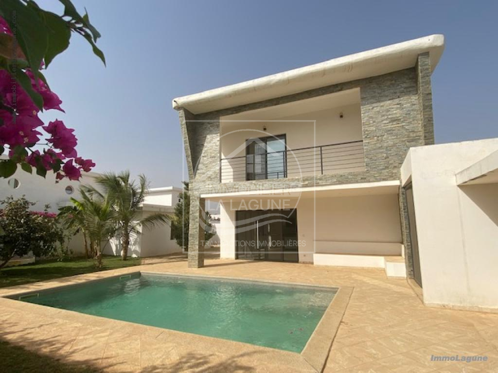 Agence Immobilière Saly Sénégal - V3004 - Villa à NGAPAROU - V3004 villa a vendre ngaparou senegal