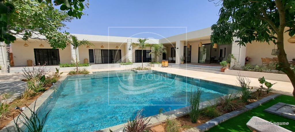 Agence Immobilière Saly Sénégal - V3005 - Villa à NGUERIGNE - V3005-villa-a-vendre-a-nguerigne-senegal-avec-pisicne