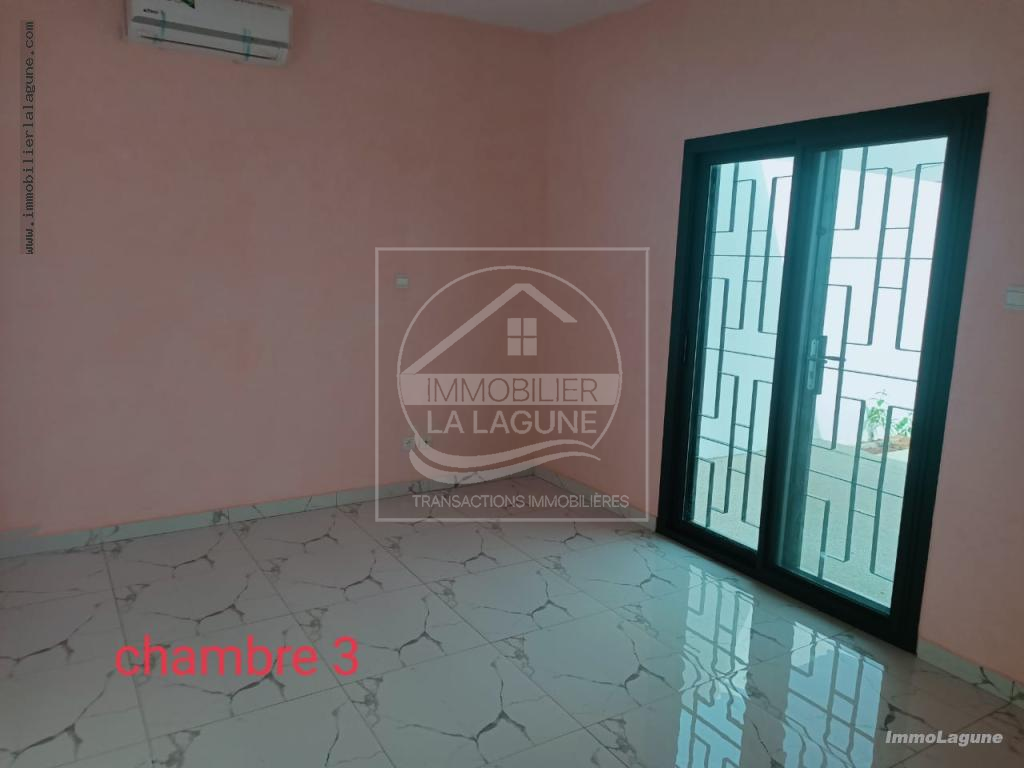 Agence Immobilière Saly Sénégal - V3025 - Villa à SOMONE - V3025-villa-a-vendre-a-somone-avec-piscine-neuve-senegal