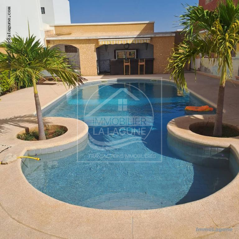 Agence Immobilière Saly Sénégal - V2621 - Villa à NGAPAROU - V2621-villa-en-vente-a-ngaparou-avec-piscine-senegal