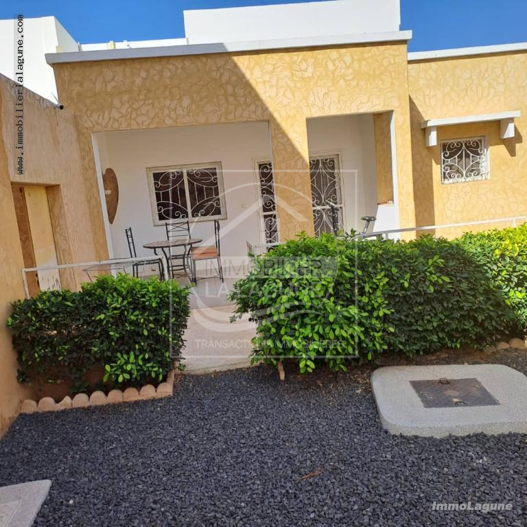 Agence Immobilière Saly Sénégal - V2621 - Villa à NGAPAROU - V2621-villa-en-vente-a-ngaparou-avec-piscine-senegal