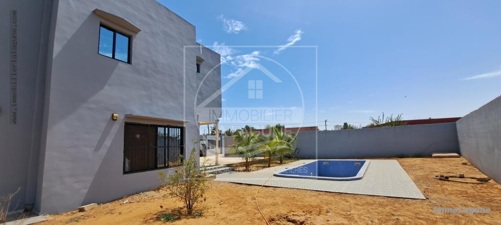 Agence Immobilière Saly Sénégal - V3043 - Villa à NGAPAROU - V3043-villa-a-vendre-a-ngaparou-senegal