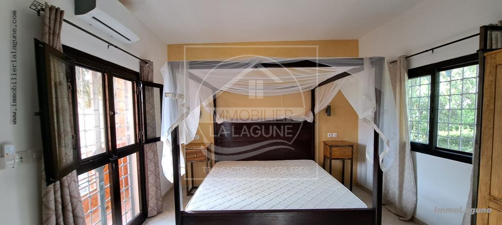 Agence Immobilière Saly Sénégal - V3072 - Villa à SALY - V3072-villa-a-vendre-a-saly-senegal-avec-pisicne