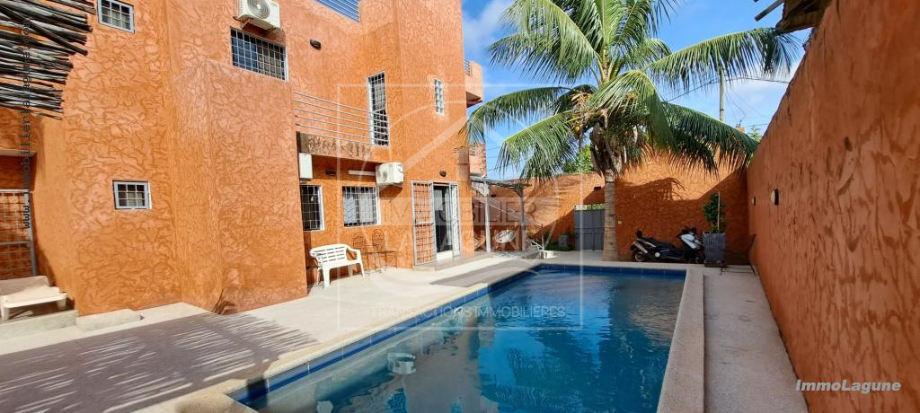 Agence Immobilière Saly Sénégal - V3072 - Villa à SALY - V3072-villa-a-vendre-a-saly-senegal-avec-pisicne