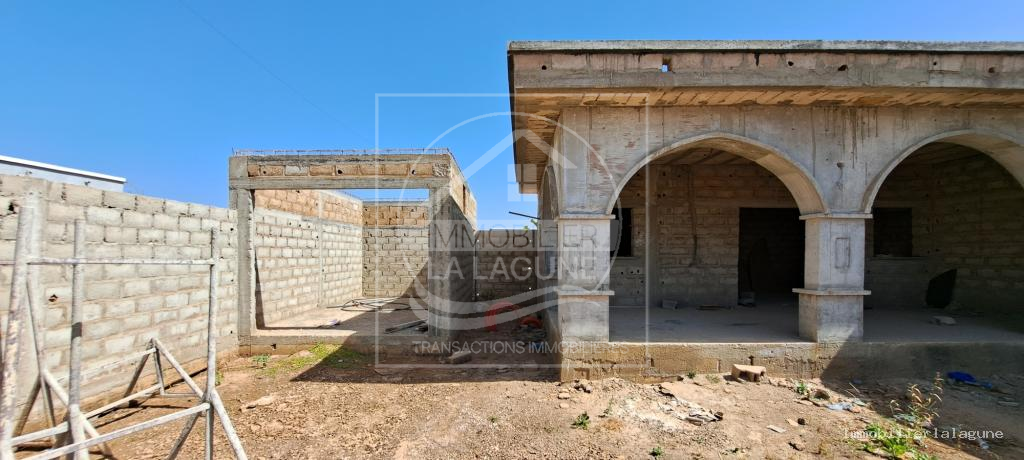 Agence Immobilière Saly Sénégal - V1705 - Villa à NGAPAROU - V1705-Villa-Senegal-NGAPAROU-Vente villa ngaparou hors residence