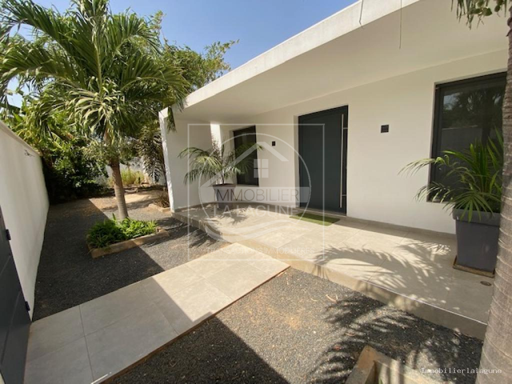 Agence Immobilière Saly Sénégal - V2834 - Villa à SALY - V2834 villa a vendre saly senegal