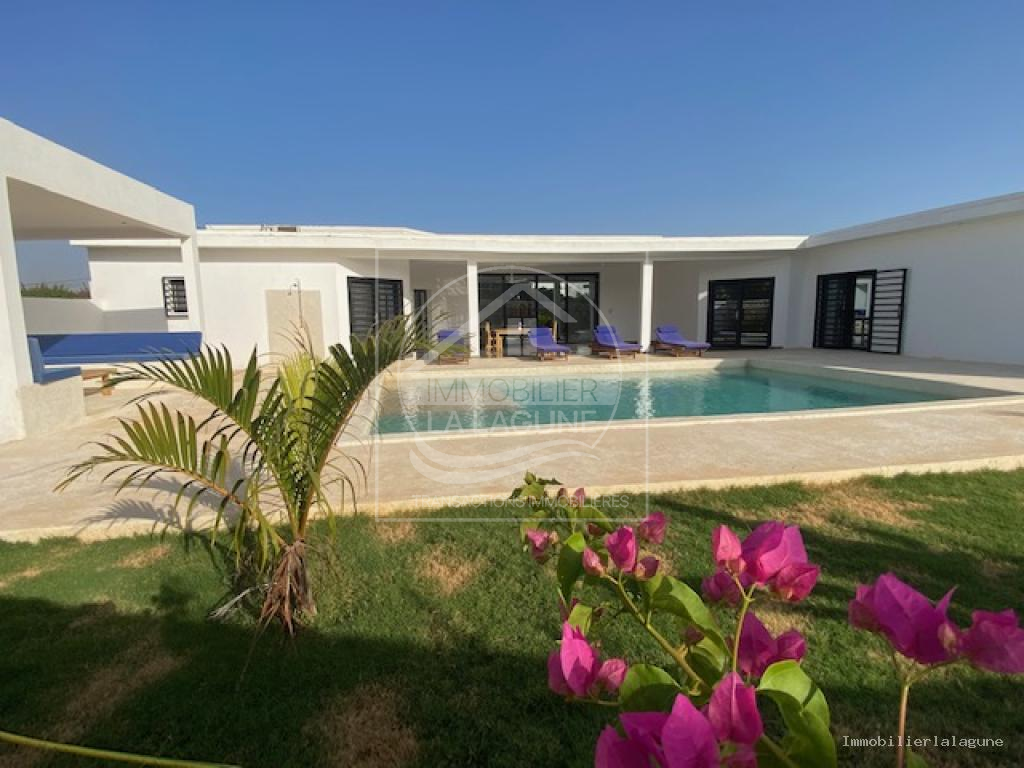 Agence Immobilière Saly Sénégal - V3093 - Villa à NGUERIGNE - V3093 villa a vendre nguerigne senegal