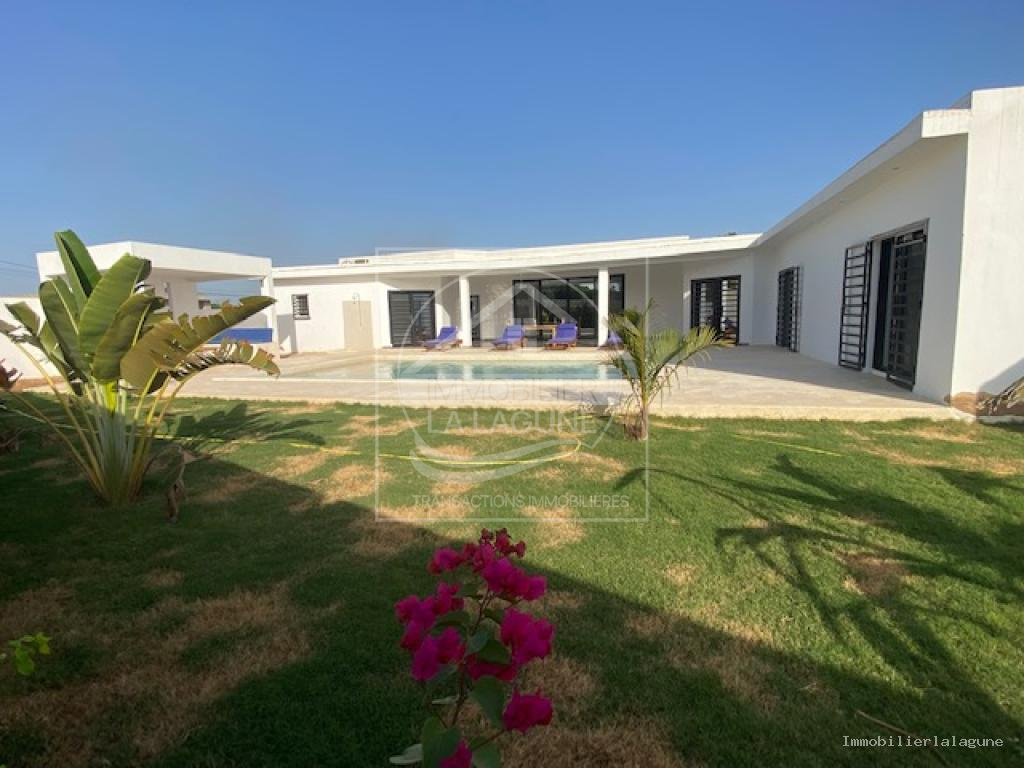 Agence Immobilière Saly Sénégal - V3093 - Villa à NGUERIGNE - V3093 villa a vendre nguerigne senegal