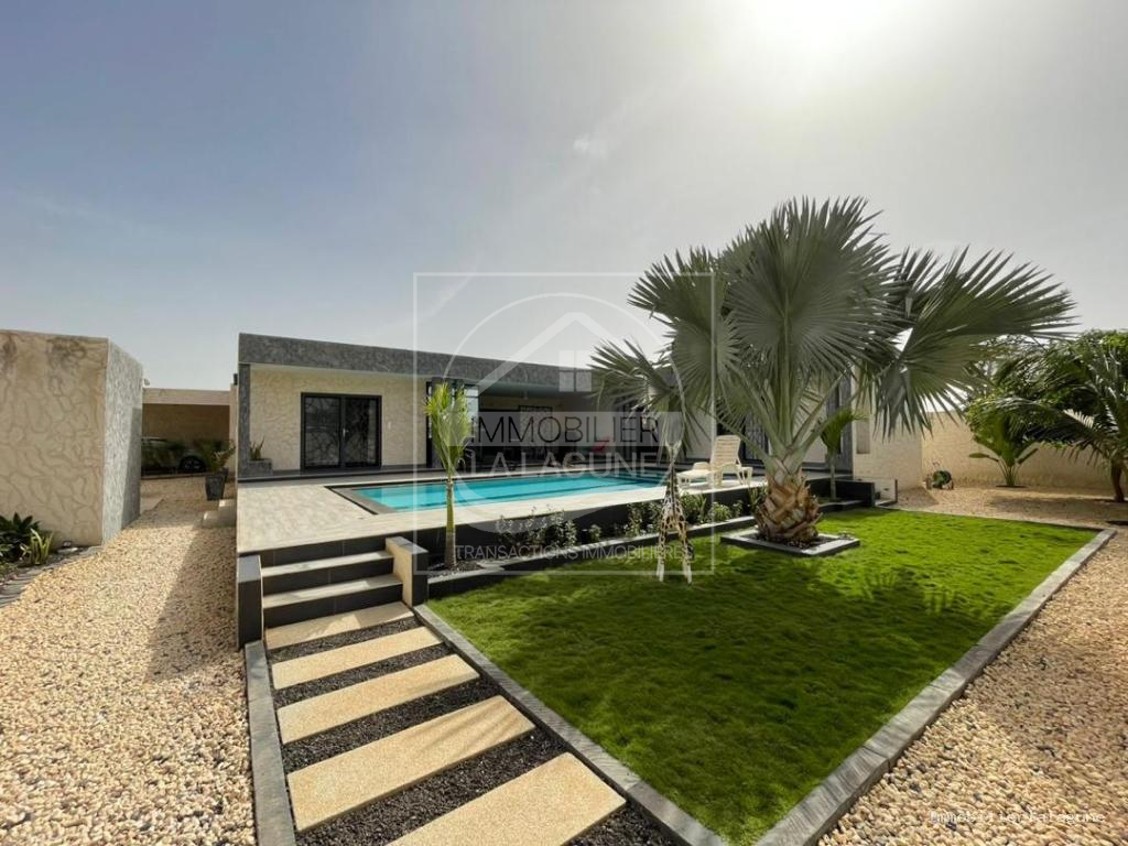 Agence Immobilière Saly Sénégal - V3120 - Villa à NGUERIGNE - V3120 villa a vendre nguerigne senegal