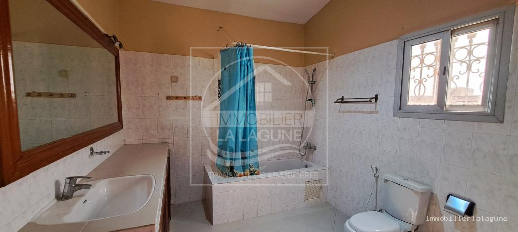 Agence Immobilière Saly Sénégal - V3125 - Villa à SALY - V3125-villa-a-vendre-a-saly-senega-avec-piscine