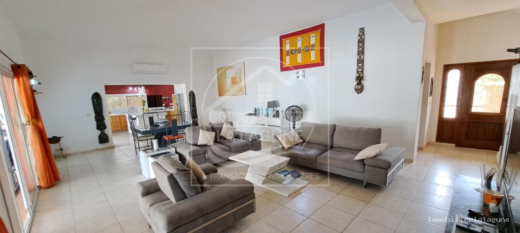 Agence Immobilière Saly Sénégal - V3134 - Villa à SOMONE - V3134-villa-a-vendre-a-somone-senegal-avec-piscine