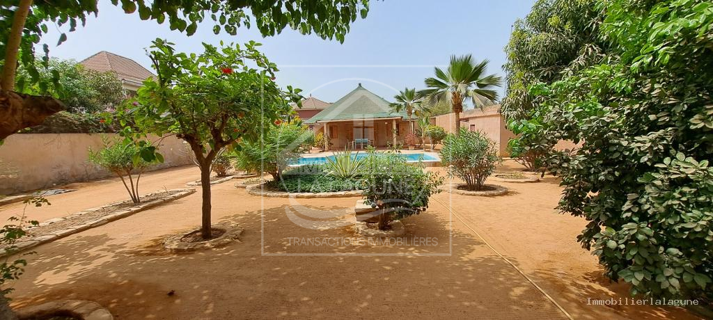 Agence Immobilière Saly Sénégal - V3143 - Villa à SOMONE - V3143-villa-a-vendre-a-somone-avec-piscine-senegal