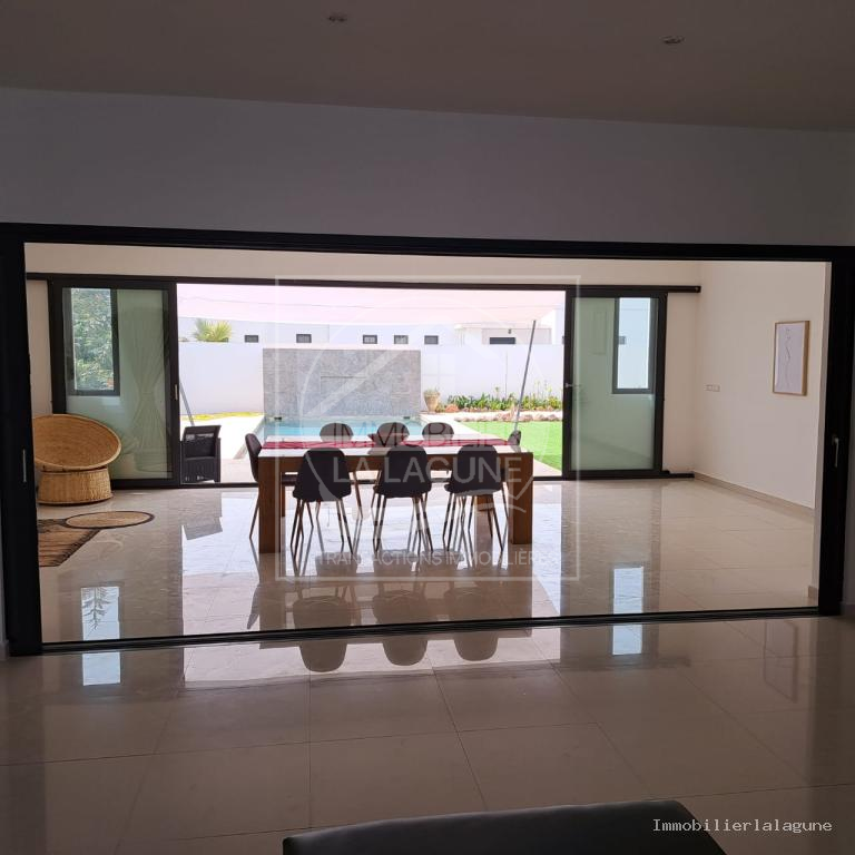 Agence Immobilière Saly Sénégal - V2787 - Villa à SALY - V2787 villa contemporaine a vendre saly senegal