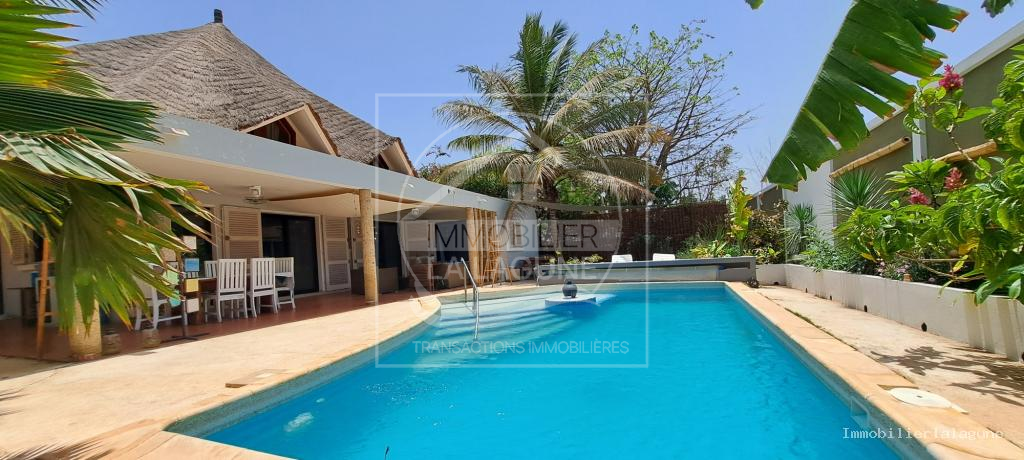 Agence Immobilière Saly Sénégal - V3170 - Villa à NGAPAROU - V3170-villa-a-vendre-a-ngaparou-senegal-avec-piscine