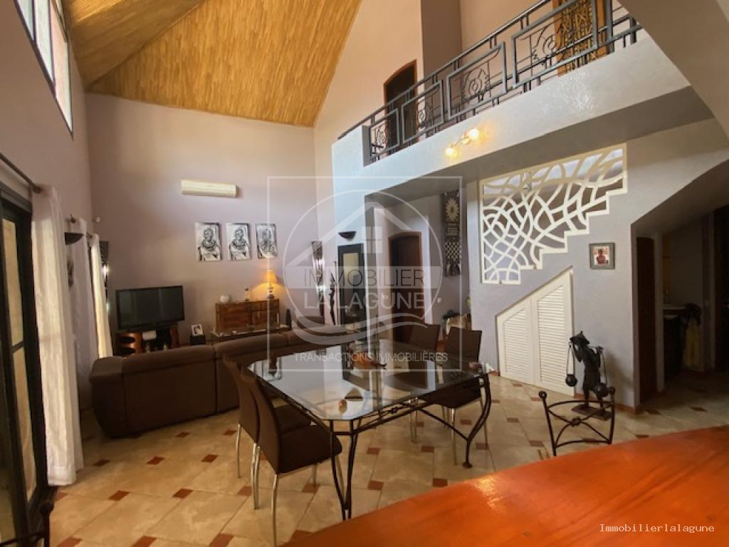 Agence Immobilière Saly Sénégal - V3176 - Villa à NGAPAROU - V3176 villa à vendre ngaparou 3eme ligne senegal