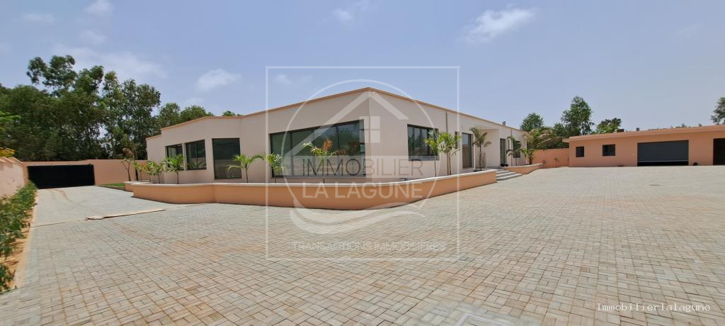 Agence Immobilière Saly Sénégal - V3179 - Villa à NGUERIGNE - V3179 villa a vendre nguerigne senegal