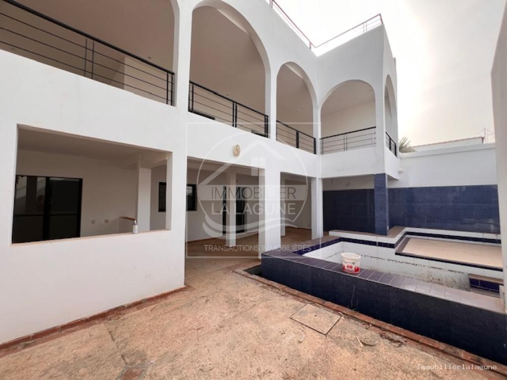 Agence Immobilière Saly Sénégal - V3191 - Villa à SOMONE - V3191-villa-a-vendre-a-somone-avec-piscine-senegal