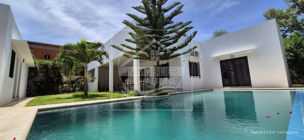 Agence Immobilière Saly Sénégal - V2615 - Villa à NGAPAROU - V2516-villa-a-vendre-a-ngaparou-avec-piscine-senegal