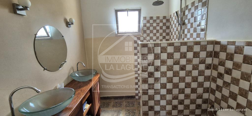 Agence Immobilière Saly Sénégal - V3220 - Villa à SOMONE - V3220-villa-a-vendre-a-somone-avec-piscine-senegal