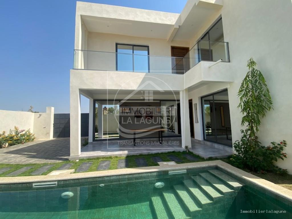 Agence Immobilière Saly Sénégal - V3223 - Villa à NGAPAROU - V3223 villa a vendre ngaparou senegal