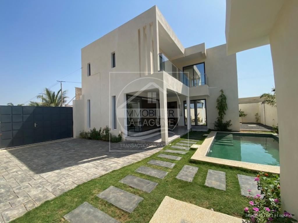 Agence Immobilière Saly Sénégal - V3223 - Villa à NGAPAROU - V3223 villa a vendre ngaparou senegal